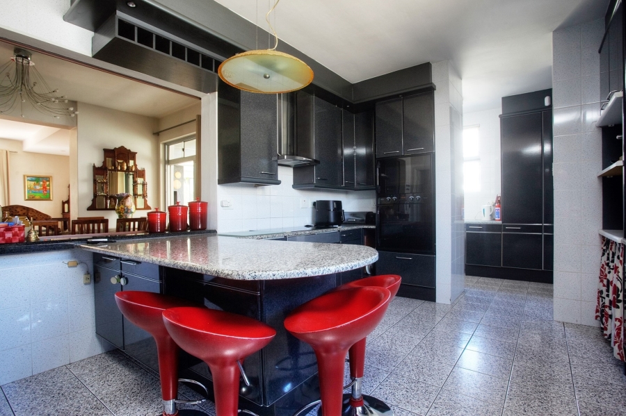 4 Bedroom Property for Sale in Summerstrand Eastern Cape